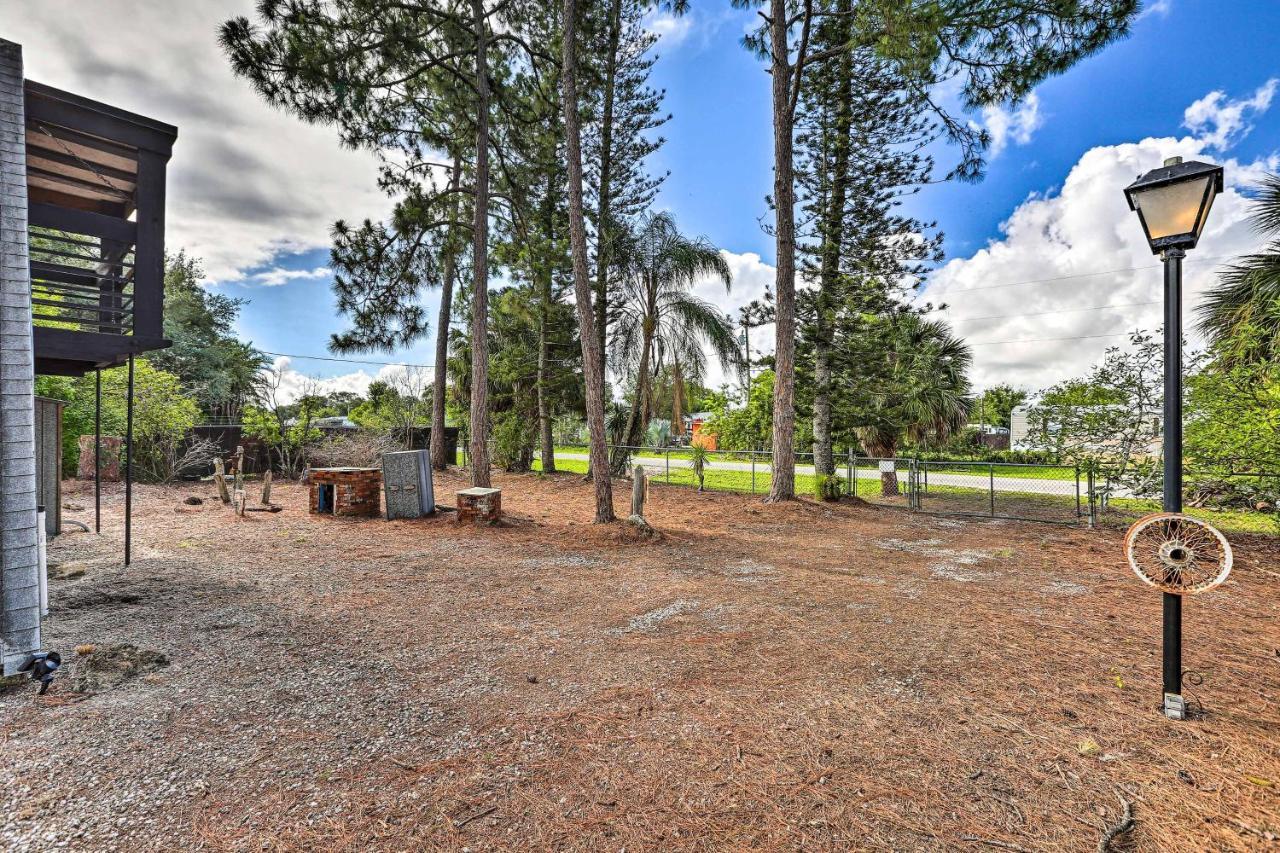Authentic Clewiston Home With Outdoor Game Room Exterior photo